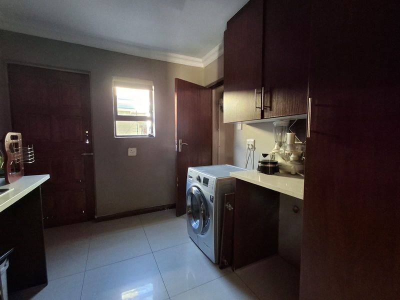 Estate living in Theresapark - Photo 6