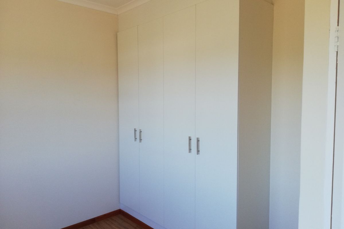 Neat & Secure 2 Bedroom Townhouse with Double Garage in Riverwood Eco Estate - Photo 3