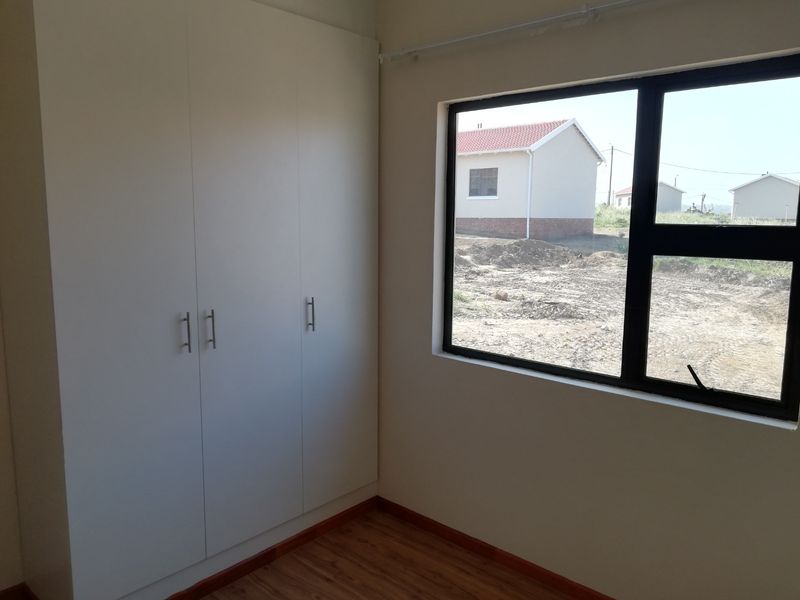 Neat & Secure 2 Bedroom Townhouse with Double Garage in Riverwood Eco Estate - Photo 5
