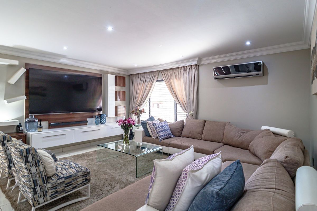 3Bdr House in Estate PLUS it comes fully furnished and to be sold as is!! - Photo 5