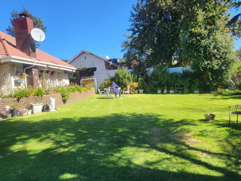Spacious 3-Beds Family Home in Quiet & Safe Mondeor for sale - Photo 5