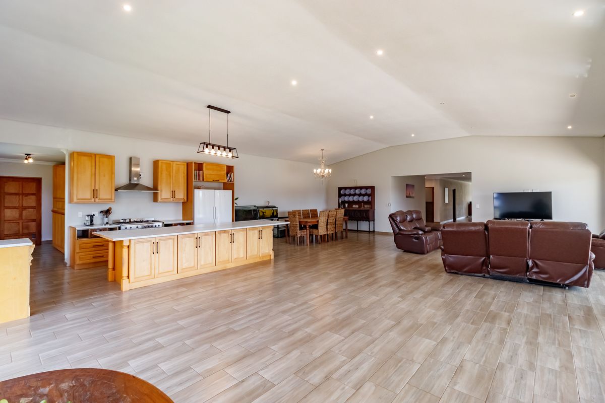 Starting Bids From R3 800 000.00!!! Live Online Auction | Certified Non-Distressed Auction - Photo 4