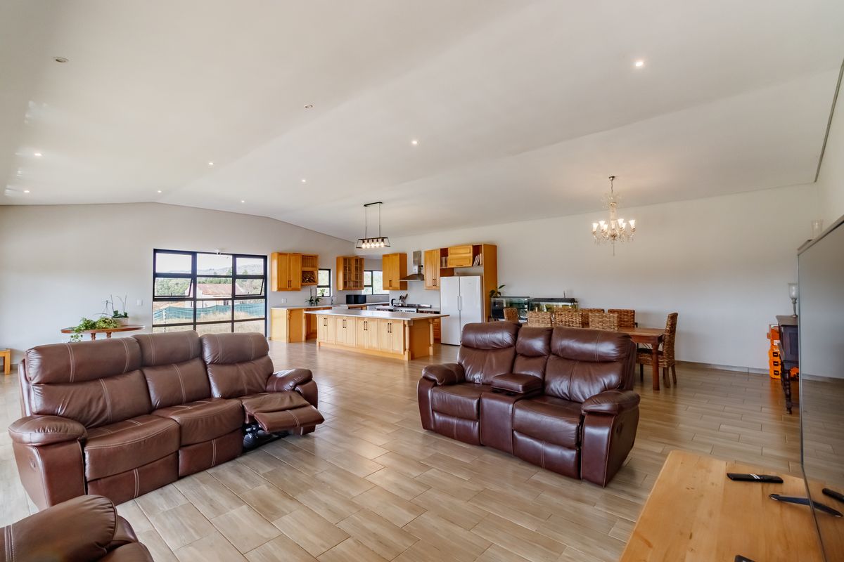 Starting Bids From R3 800 000.00!!! Live Online Auction | Certified Non-Distressed Auction - Photo 3