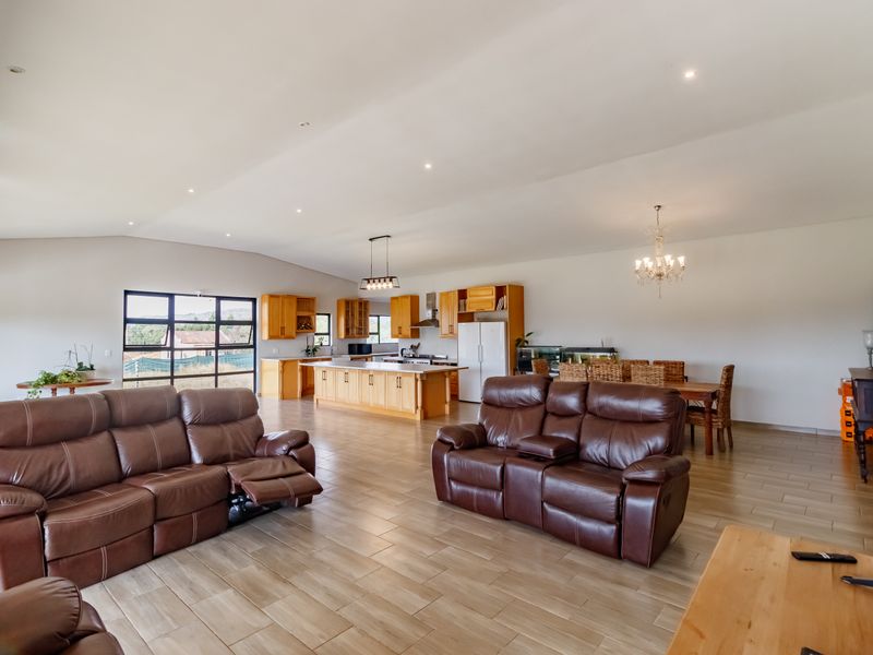 Starting Bids From R3 800 000.00!!! Live Online Auction | Certified Non-Distressed Auction - Photo 3