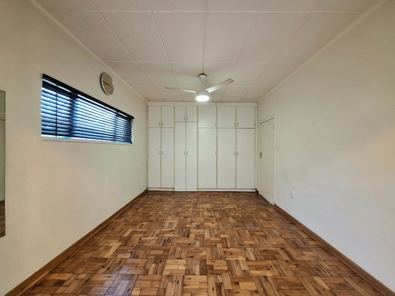 Flat For Sale In Durban - Photo 6