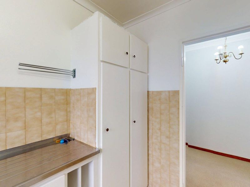 Easy Living, Elevated - Move-In Ready with Room to Make it Yours! - Photo 4