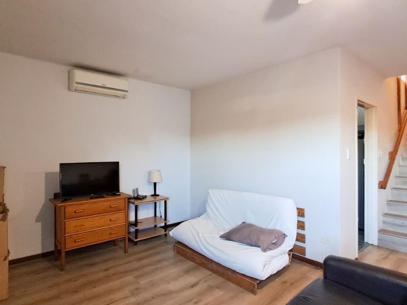 Spacious and well-maintained 3-bedroom townhouse ! - Photo 5