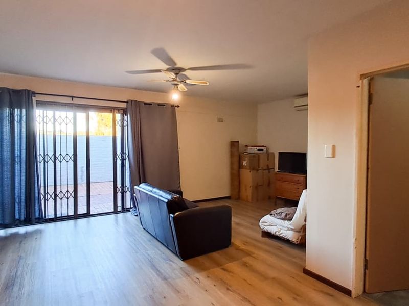 Spacious and well-maintained 3-bedroom townhouse ! - Photo 8