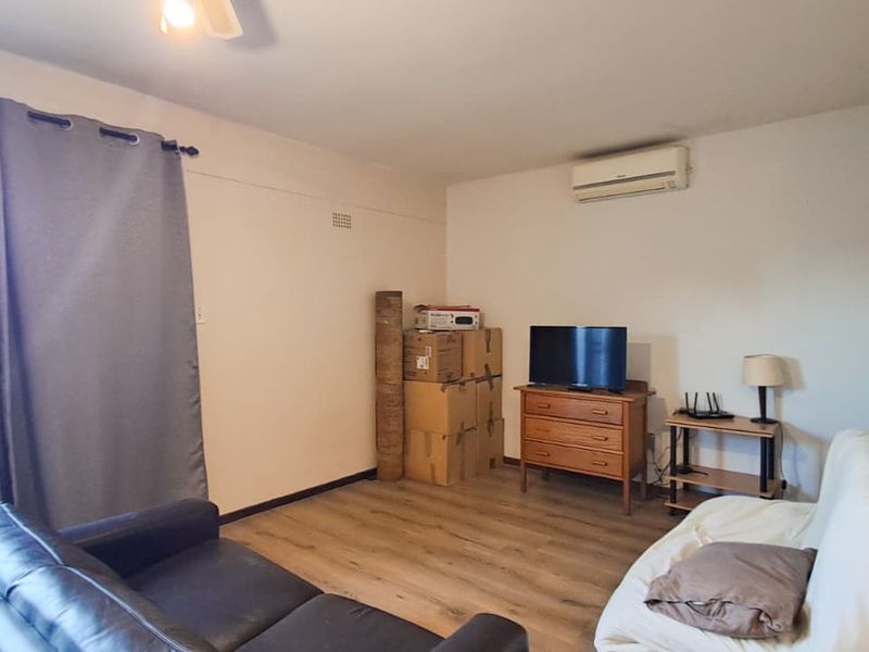 Spacious and well-maintained 3-bedroom townhouse ! - Photo 6