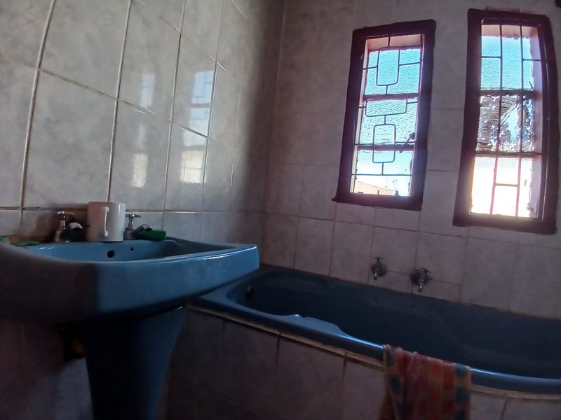 Affordable 4-Room House in the Heart of Mdantsane - Photo 9