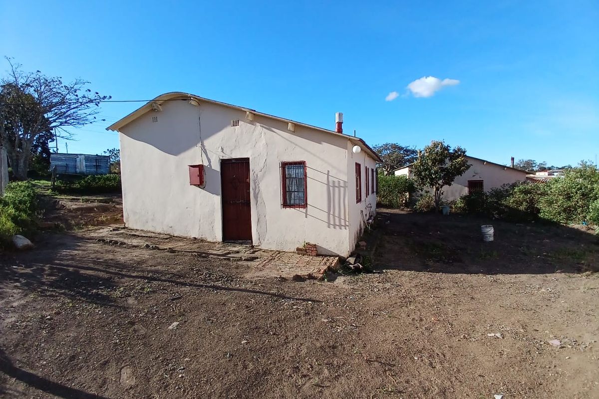 Affordable 4-Room House in the Heart of Mdantsane - Photo 2