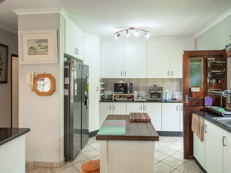 Secure living in Scottburgh - Photo 8