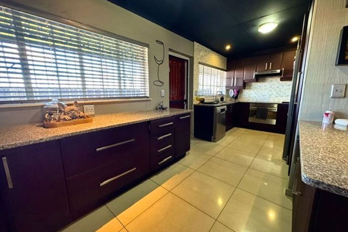Single Storey Conventional - Photo 4