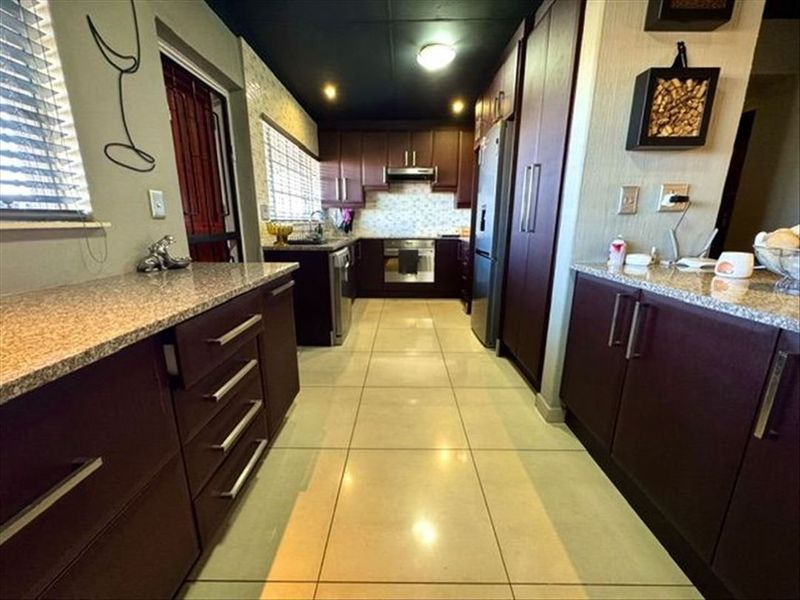 Single Storey Conventional - Photo 3
