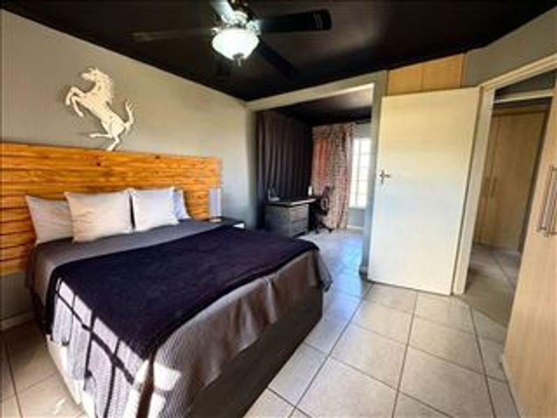 Single Storey Conventional - Photo 10