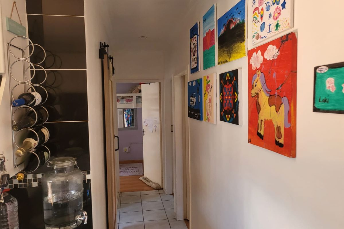 Modern 3 Bedroom Townhouse for Sale in Ridgeway Gardens - Photo 5