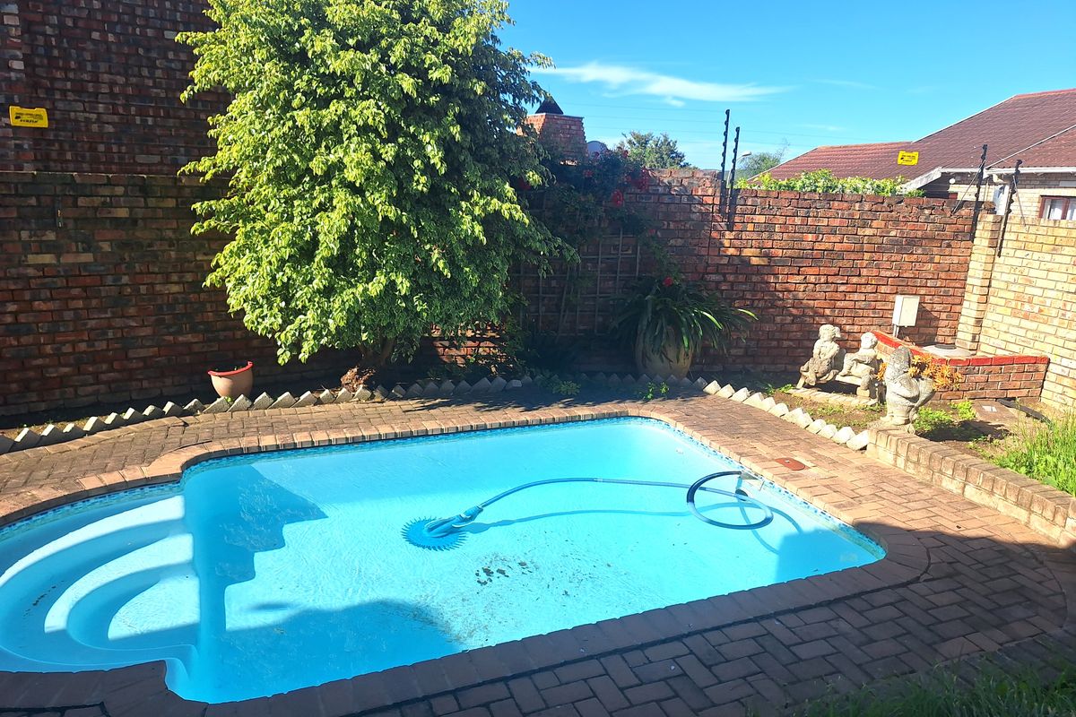 Lovely 2-bedroom home to rent in Strelitzia Park. - Photo 2