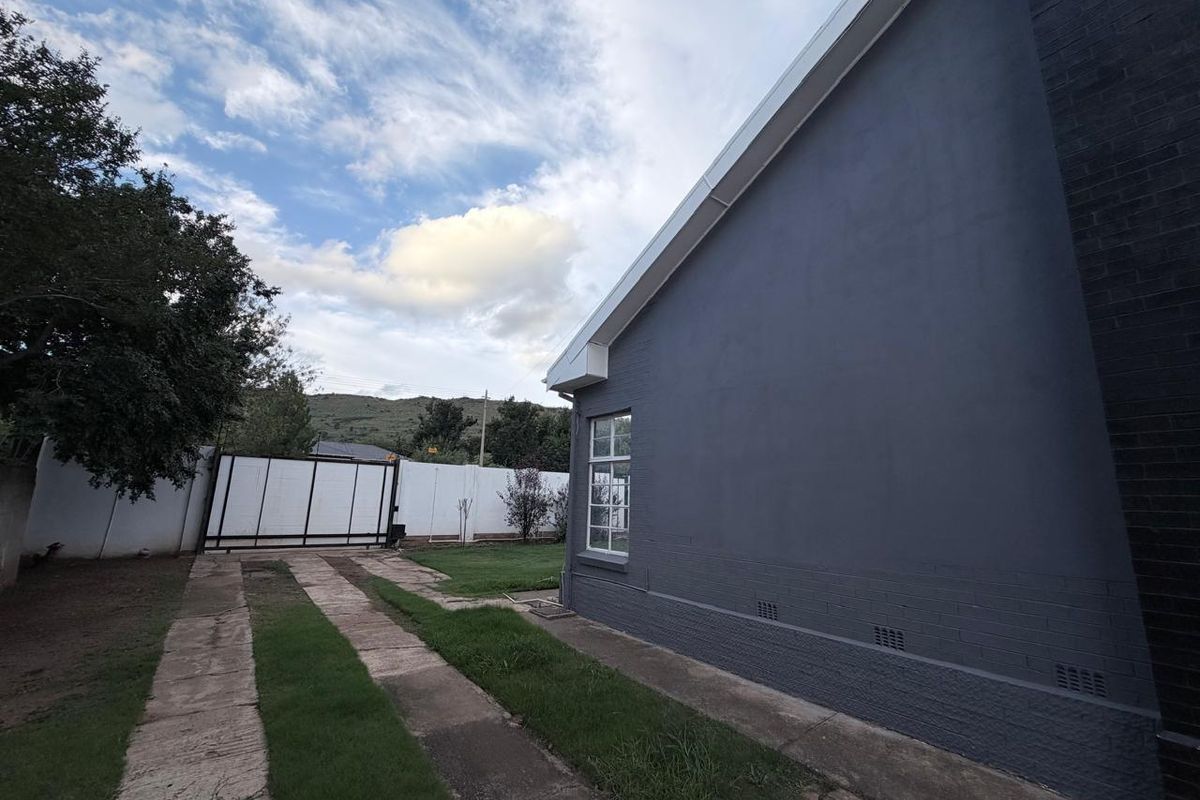 Modern Finishes | Solid Family Home | Prime Location Balmoral, Queenstown - Photo 4