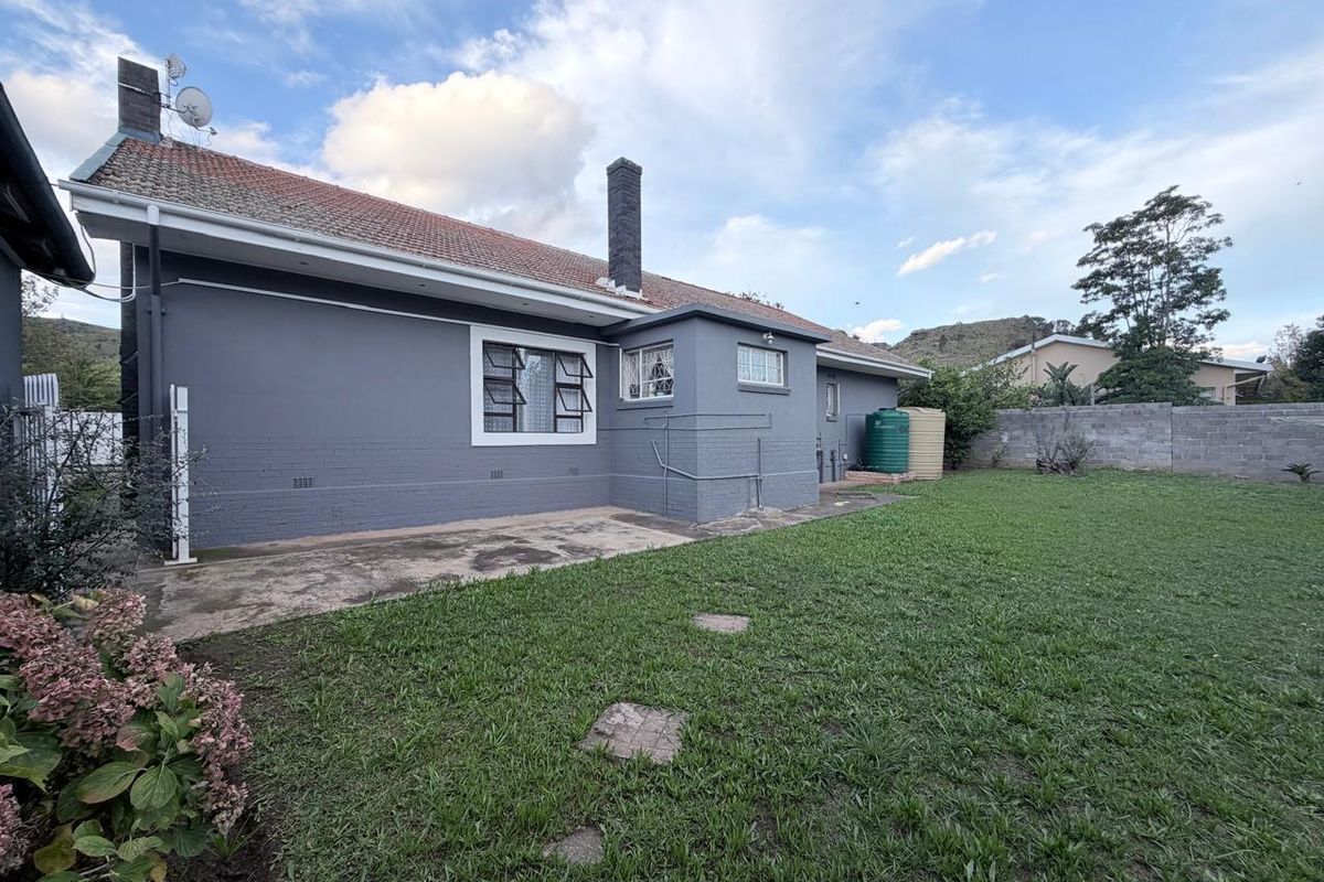 Modern Finishes | Solid Family Home | Prime Location Balmoral, Queenstown - Photo 5