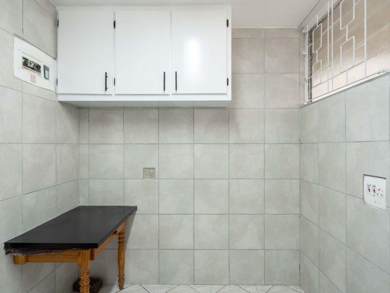 Coastal Charm Meets Comfort  | 2 Bedroom Apartment. - Photo 7