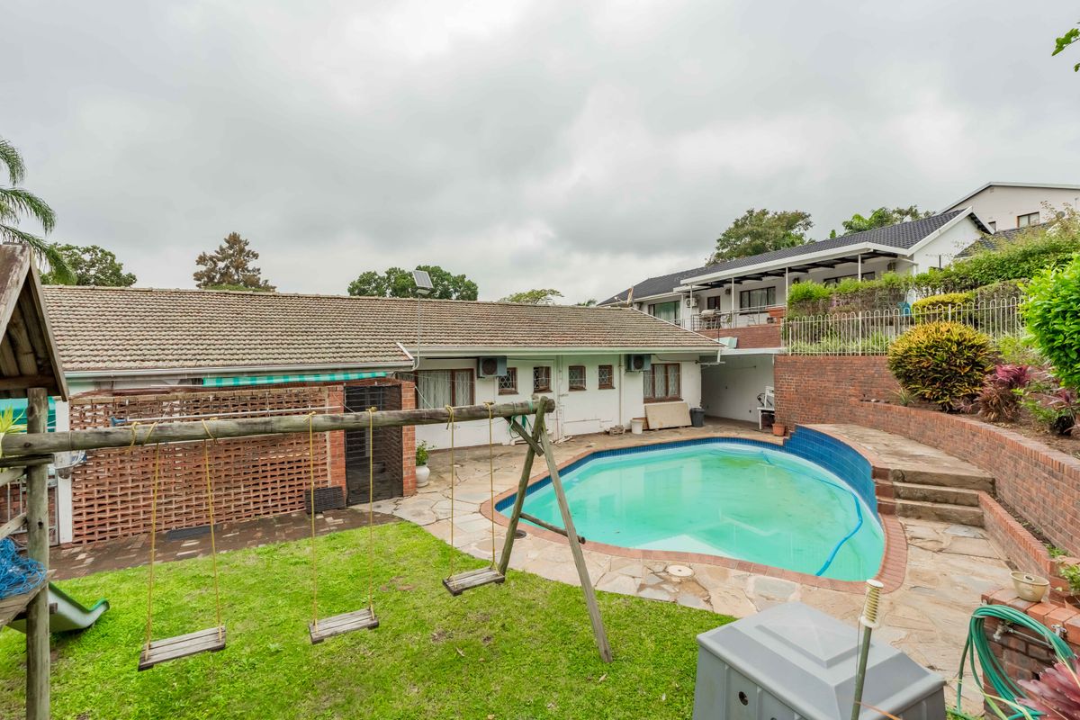 Charming Starter Home with Income-Generating Granny Flat! - Photo 3