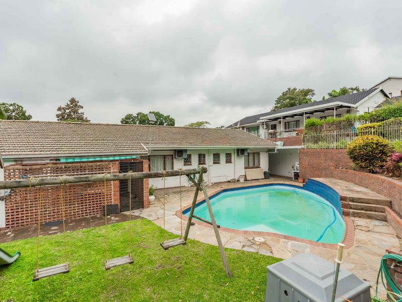 Charming Starter Home with Income-Generating Granny Flat! - Photo 3