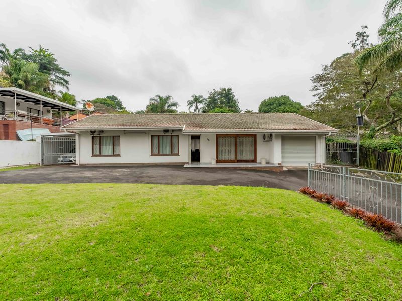 Charming Starter Home with Income-Generating Granny Flat! - Photo 4