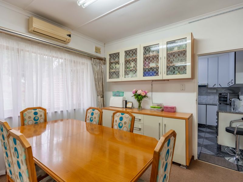 Charming Starter Home with Income-Generating Granny Flat! - Photo 10