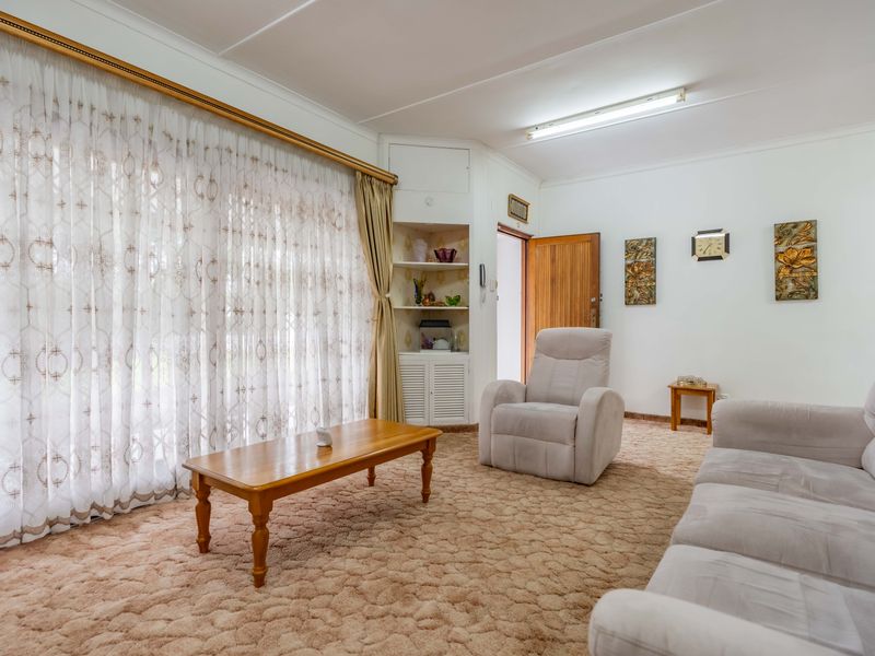 Charming Starter Home with Income-Generating Granny Flat! - Photo 7