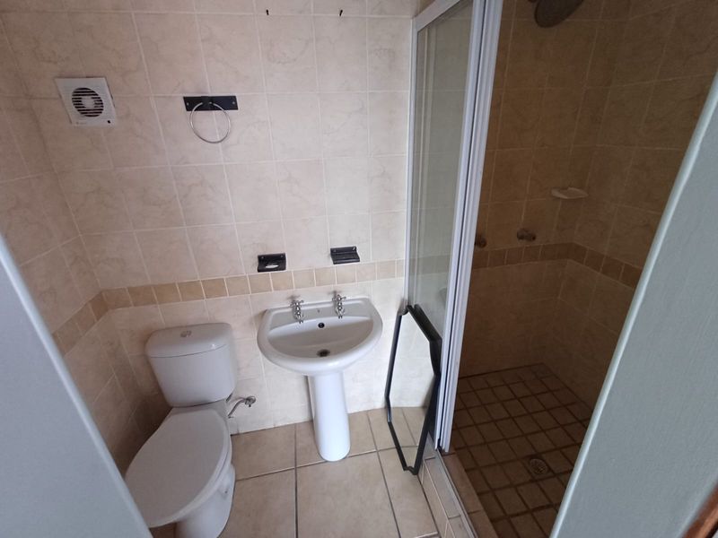 Apartment Rental Monthly In Mossel Bay - Photo 10