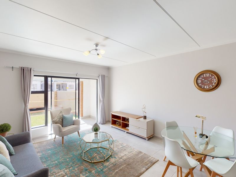 Spacious Modern Ground Floor 2 Bed 1 Bath Apartment with a Private Garden - Photo 8