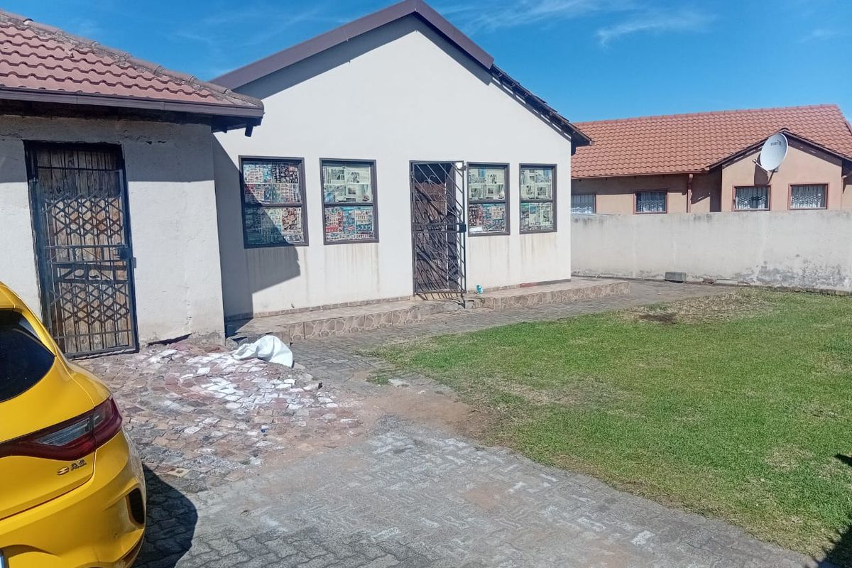 House For Sale at Clewer - Photo 4