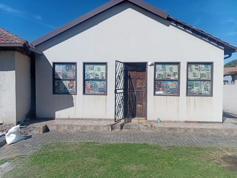 House For Sale at Clewer - Photo 8