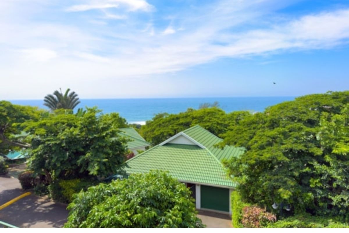 Three bed two bathrooms with sea views. - Photo 2