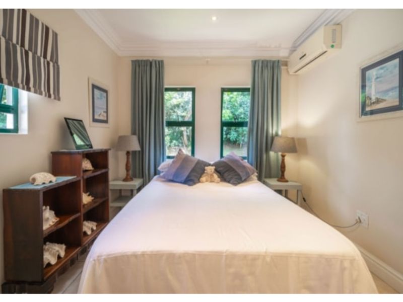 Three bed two bathrooms with sea views. - Photo 10