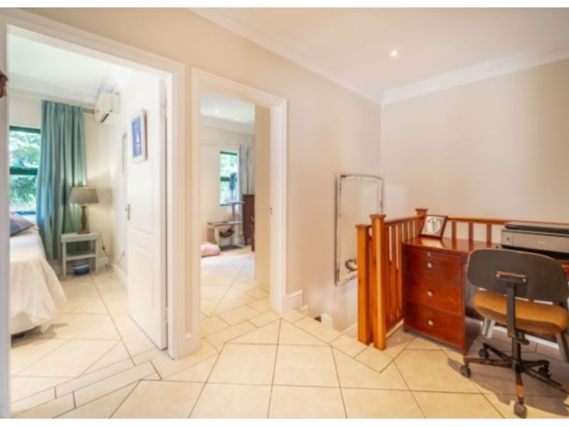 Three bed two bathrooms with sea views. - Photo 7