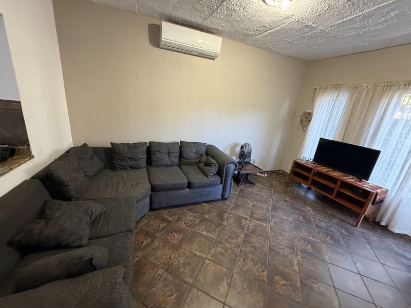 Townhouse For Sale In Louis Trichardt - Photo 7
