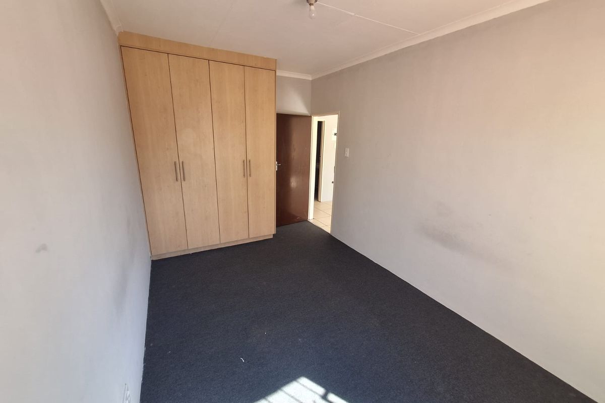 Apartment Rental Monthly In Newcastle - Photo 5