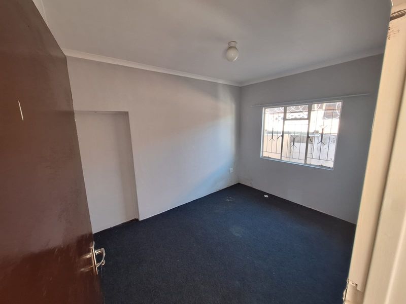 Apartment Rental Monthly In Newcastle - Photo 4