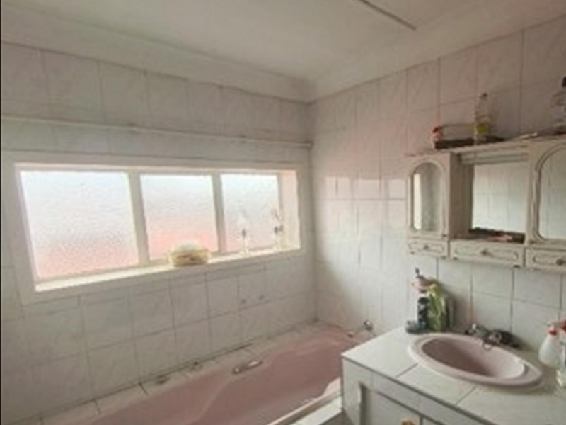 2 Bedroom Duplex Townhouse For Sale – Secure Living with a Private Garden - Photo 7