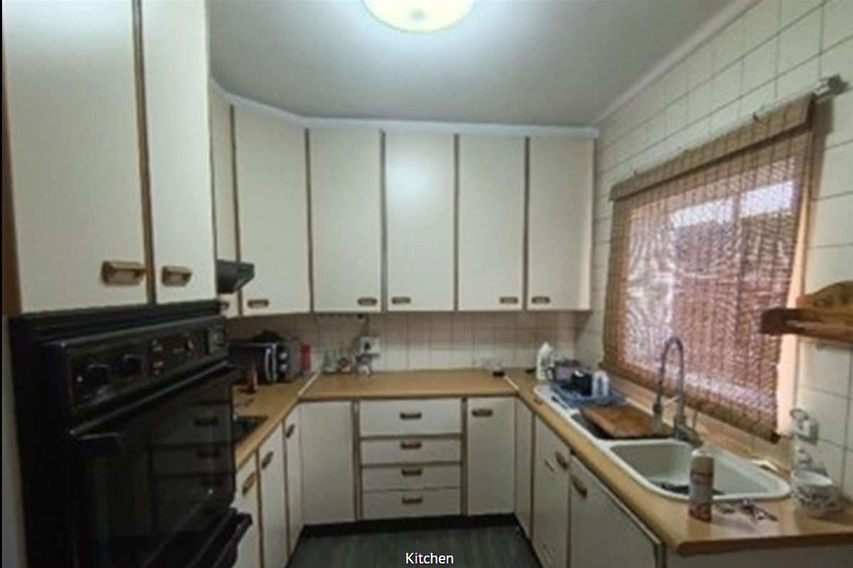 2 Bedroom Duplex Townhouse For Sale – Secure Living with a Private Garden - Photo 3