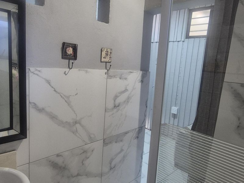 Neat & Cosy One Bedroom Unit for Rent in Montclair - Photo 8