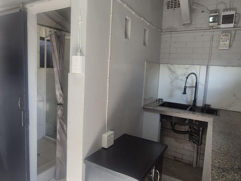 Neat & Cosy One Bedroom Unit for Rent in Montclair - Photo 6