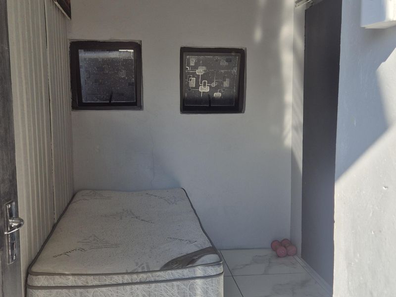 Neat & Cosy One Bedroom Unit for Rent in Montclair - Photo 5