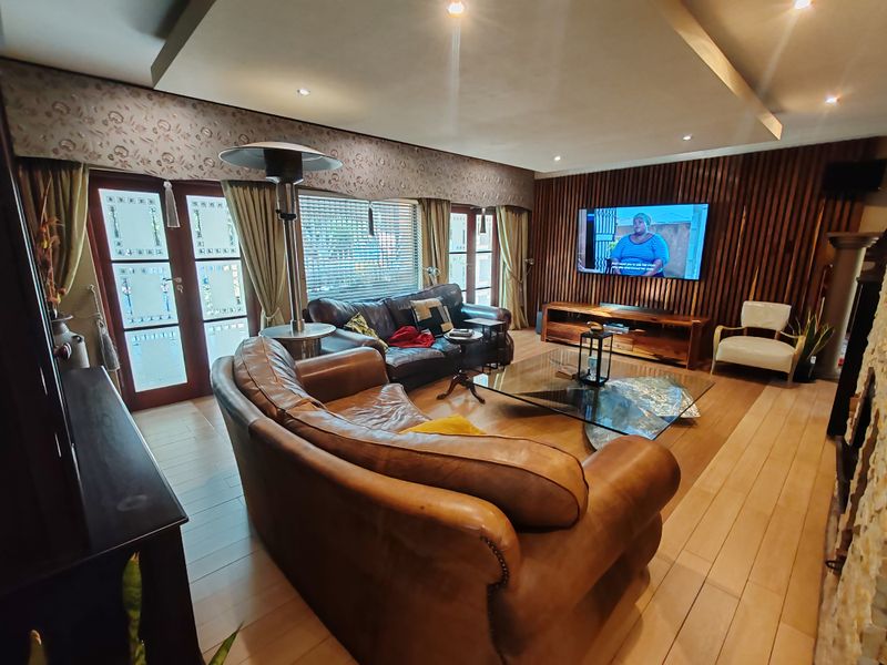Luxurious Country Living at Its Finest in Hartebeeshoek!!! - Photo 7