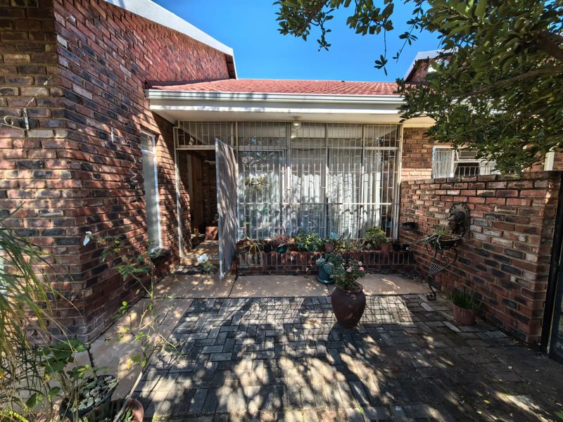 Perfect townhouse for sale in Parys - Photo 3