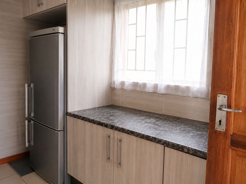 Spacious Family Home with Great Potential - Photo 4