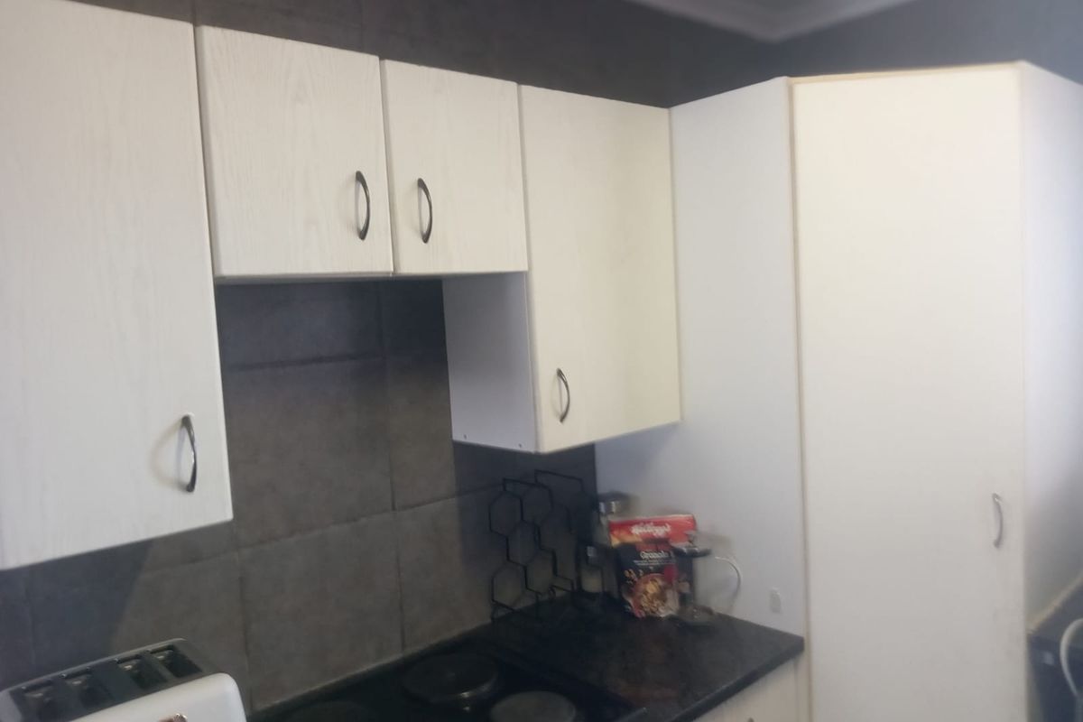 2 bedroom apartment for sale - Photo 5