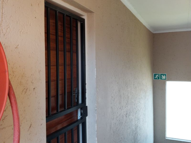 2 bedroom apartment for sale - Photo 3