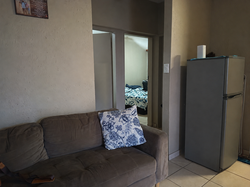 Two Bedroom Apartment Perfect for First-Time Buyers, Small Families & Investors! - Photo 3